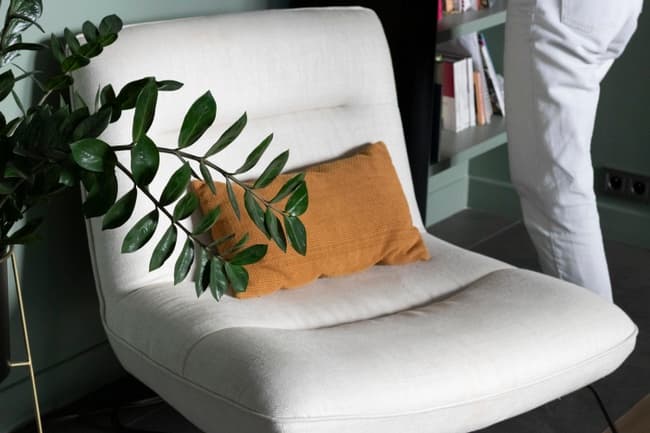 fauteuil blanc avec coussin jaune guide d-achat fauteuil pas cher occasion